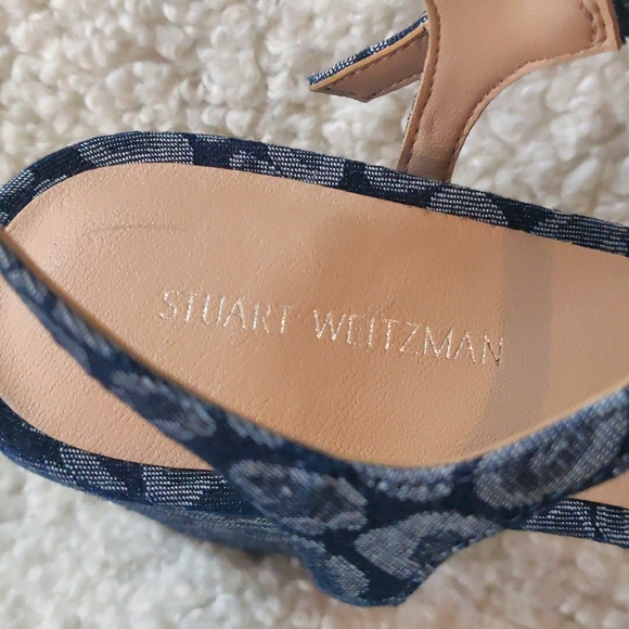 Stuart Weitzman Dancer Mif Block Platform Sandal Leopard printed denim/Blue. 8 B - Picture 7 of 11